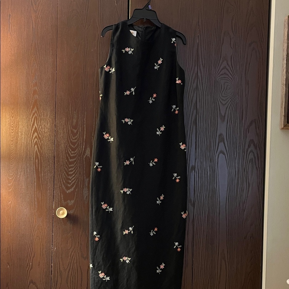 Talbot’s petites maxi black, sleeveless dress with flowers. Size 2